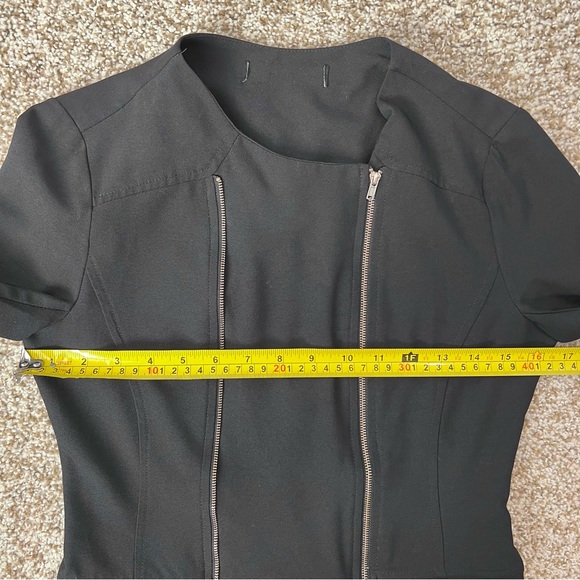 Black Cropped Moto Jacket Size Small Gold Double Zippers - Picture 9 of 12